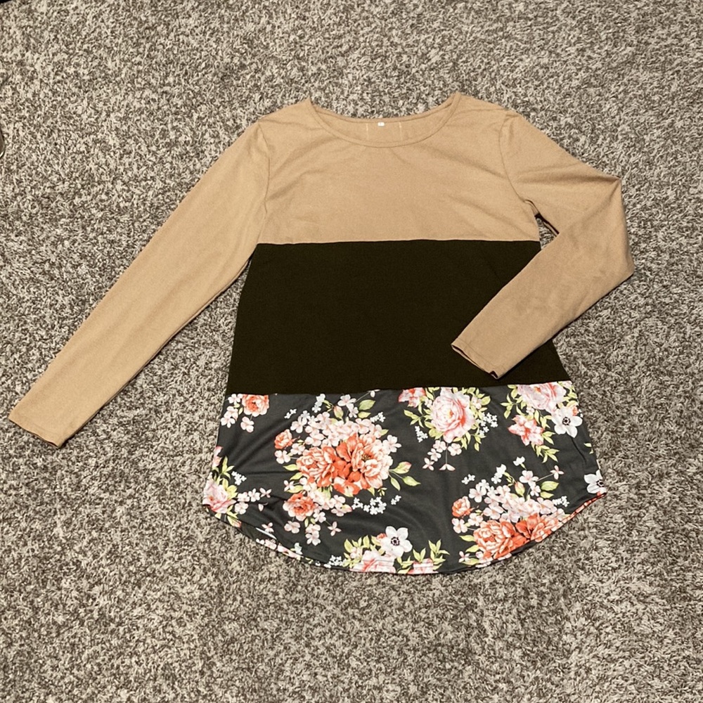 Tri-Color Long Sleeve Tunic Top with Floral Print